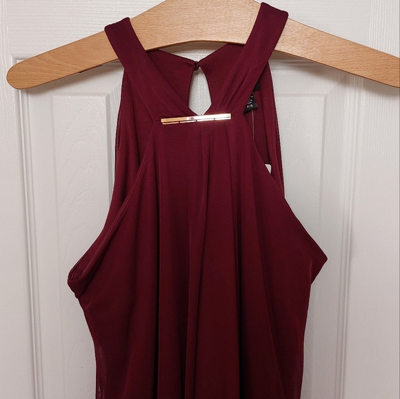 Le Chateau Halter Dress - Picture 4 of 8